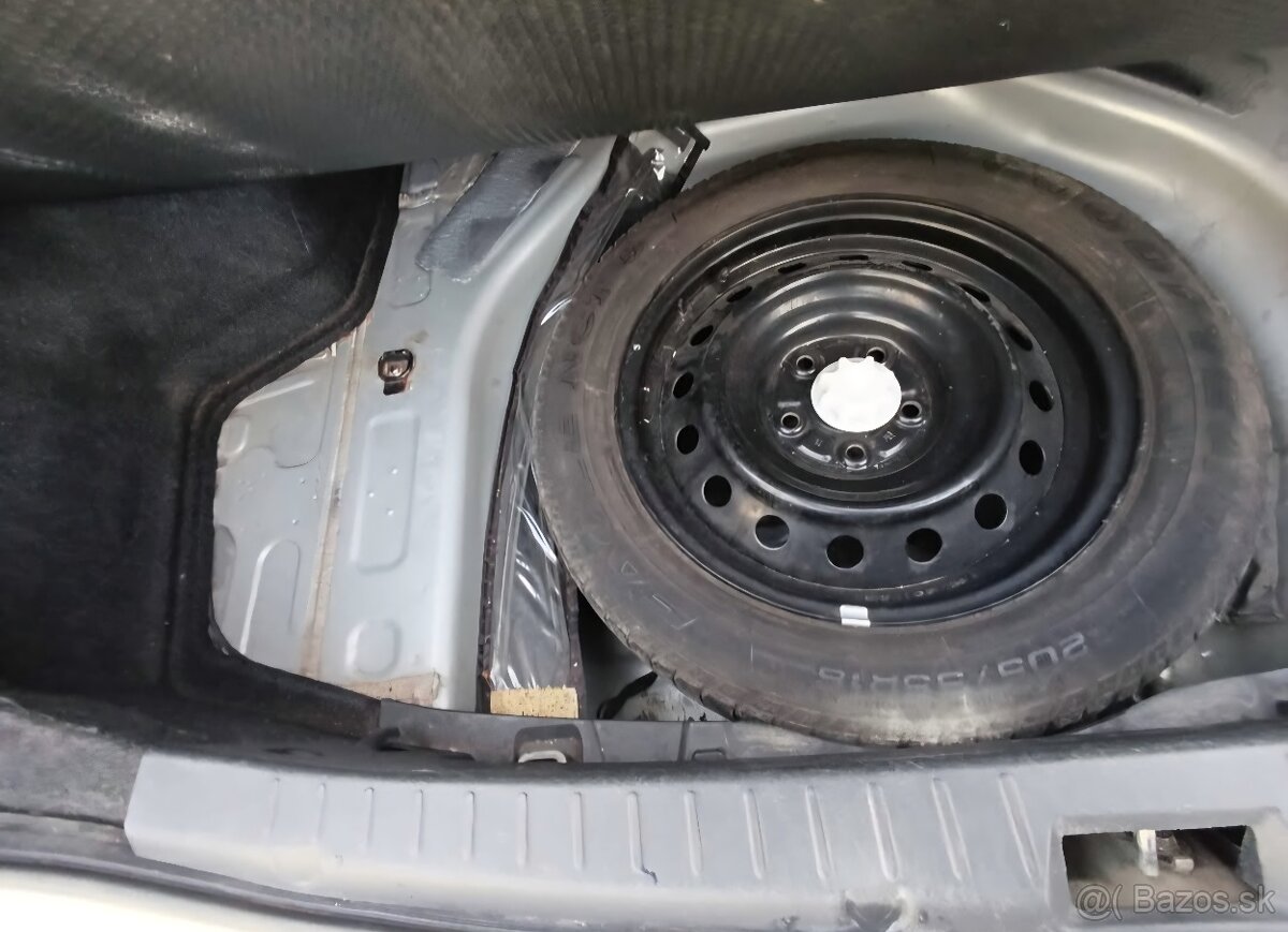 Toyota corolla 1.6i 2008 - 9