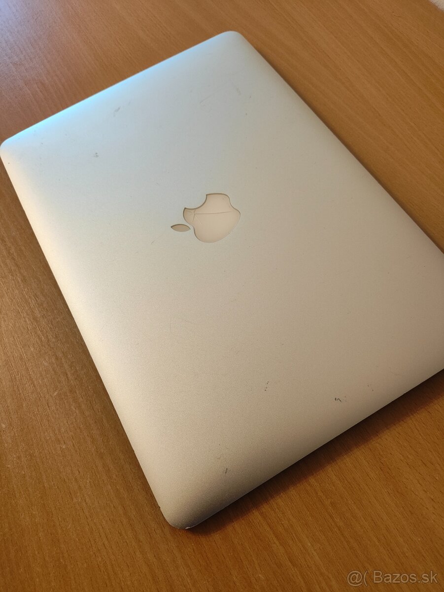 Apple MacBook Air 2017 8GB 128GB - 9