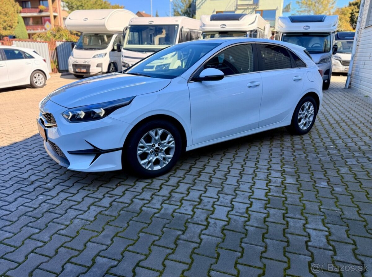 Kia Ceed 1,5 118 kw Automat ZÁRUKA - 9