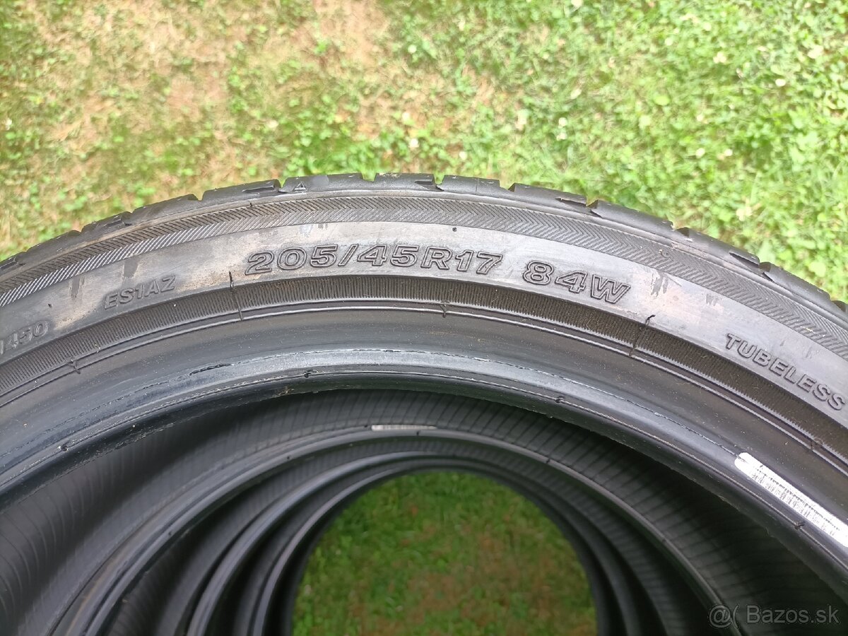 4ks letné 205/45R17 - 9