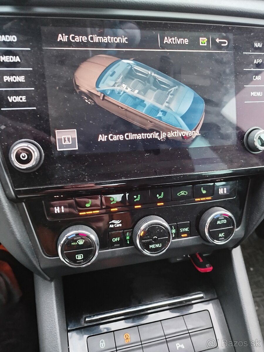 Škoda Octavia 3 combi 2.0tdi - 9