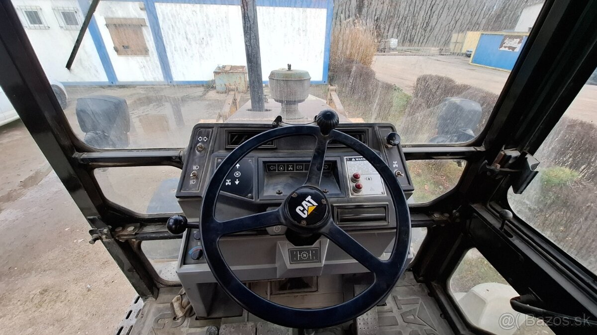CATERPILLAR 428 B - 9