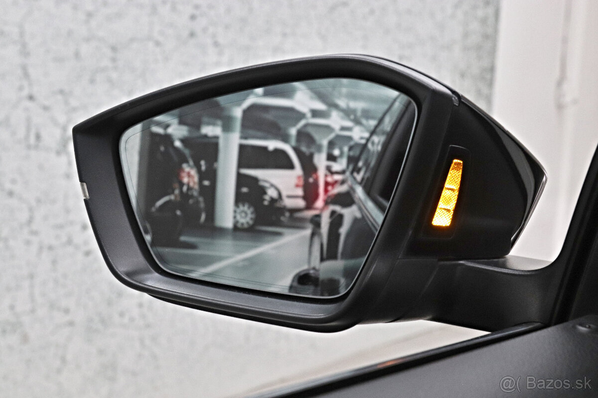 Škoda Superb Combi 2.0 TDI SCR Executive DSG - 9