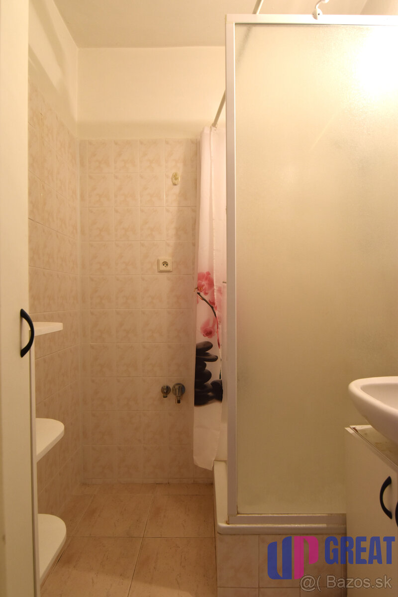 PREDAJ: 3-izbový byt s Loggiou Bratislava - Dúbravka - 9