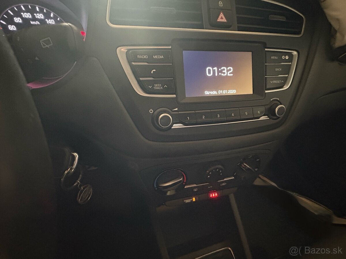 Rozpredam Hyundai i20 2 Active Facelift - 9