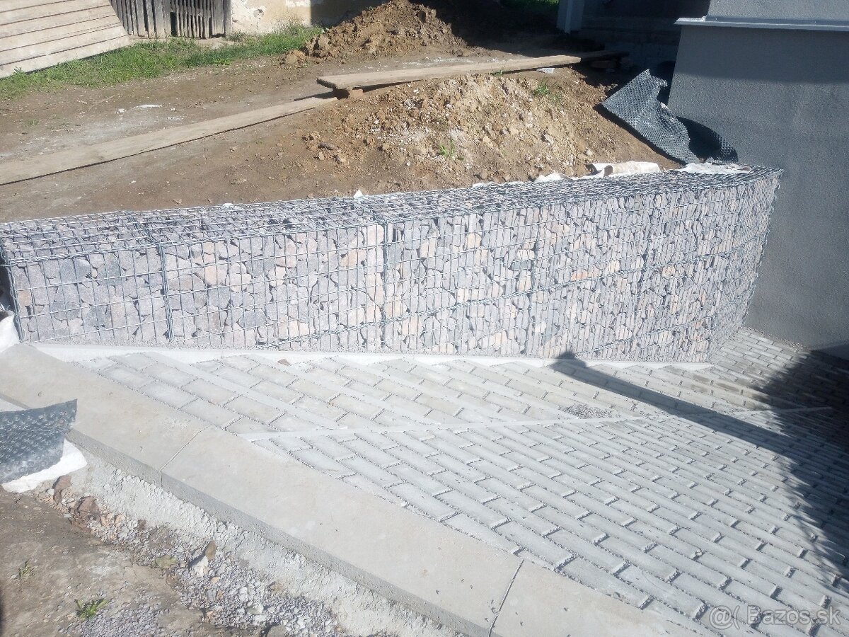 Stavebné práce, pokládka zámkovej dlažby, stavba oplotení a - 9