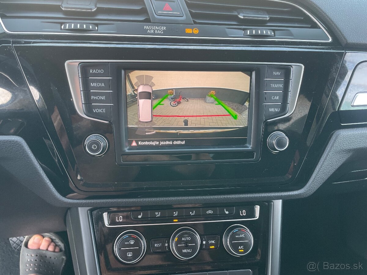 Vw Touran 1.6tdi dsg - 9