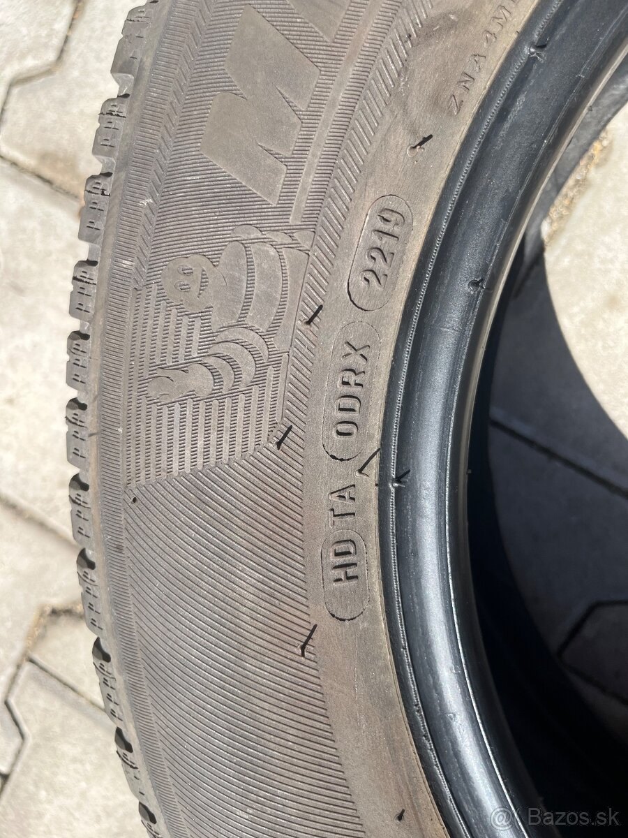 195/65R15 Michelin celoročne - 9