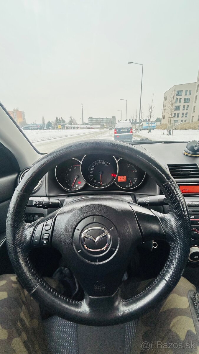 Mazda 3 - 9
