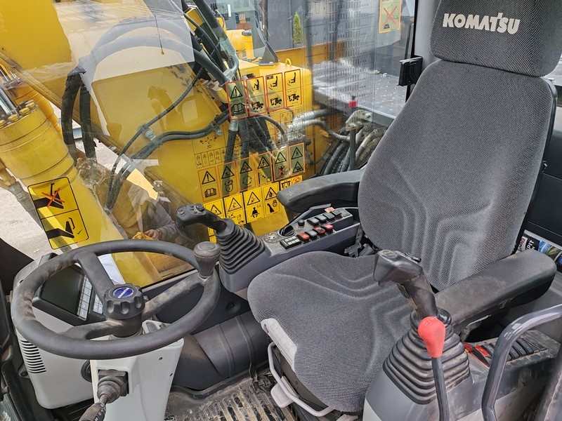 Komatsu PW158-11 - Kolesové rýpadlo - 9