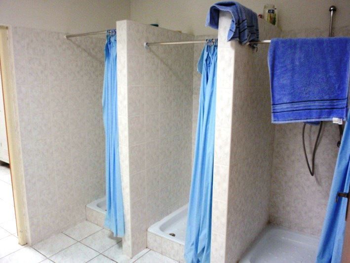 Výrobné, distribučné, parkovacie a kancelárske priestory na - 9