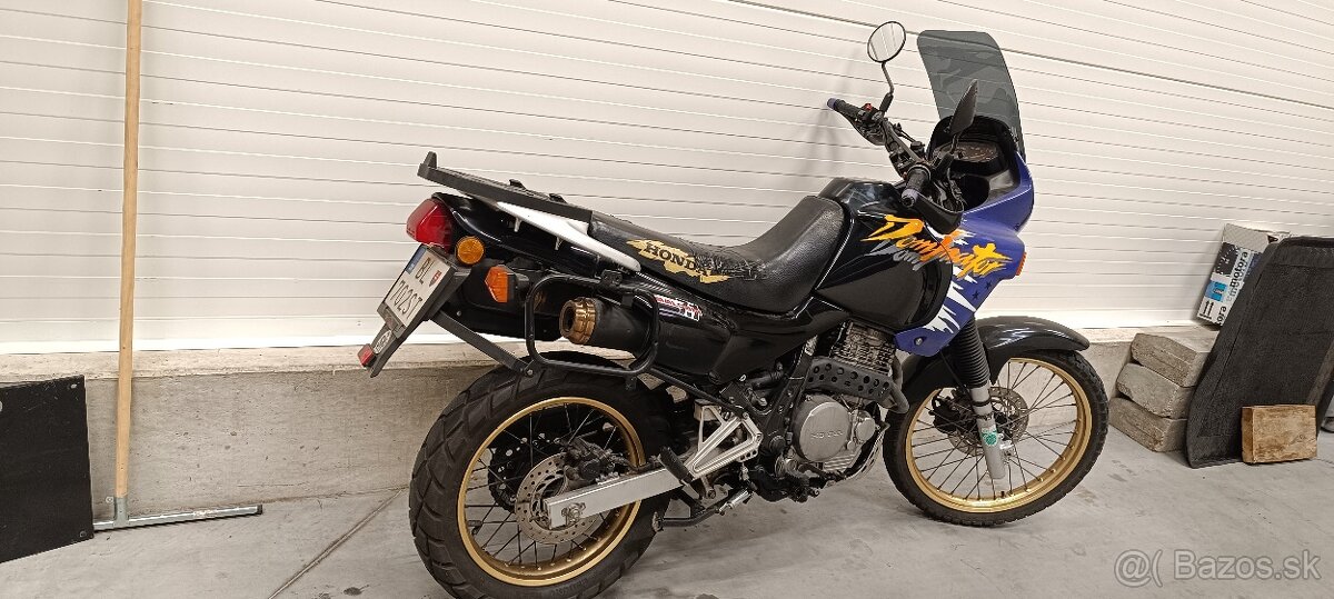 Honda NX 500 Dominator - 9