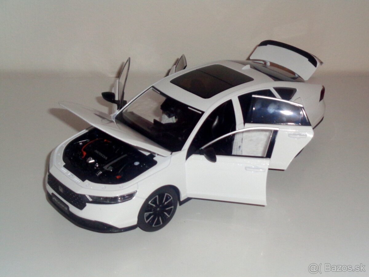 1:18 Honda Accord - 9