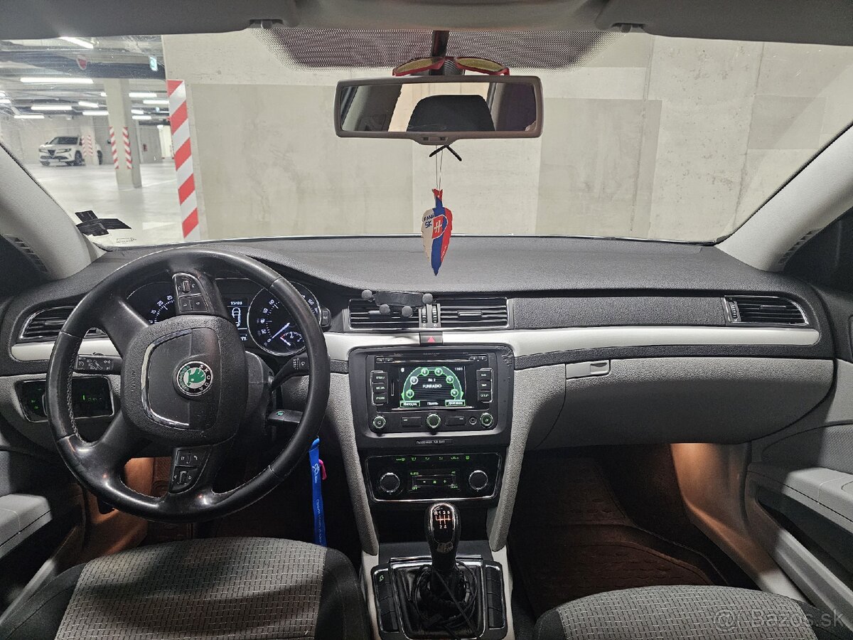 Škoda Superb 1.6 tdi 77kw - 9
