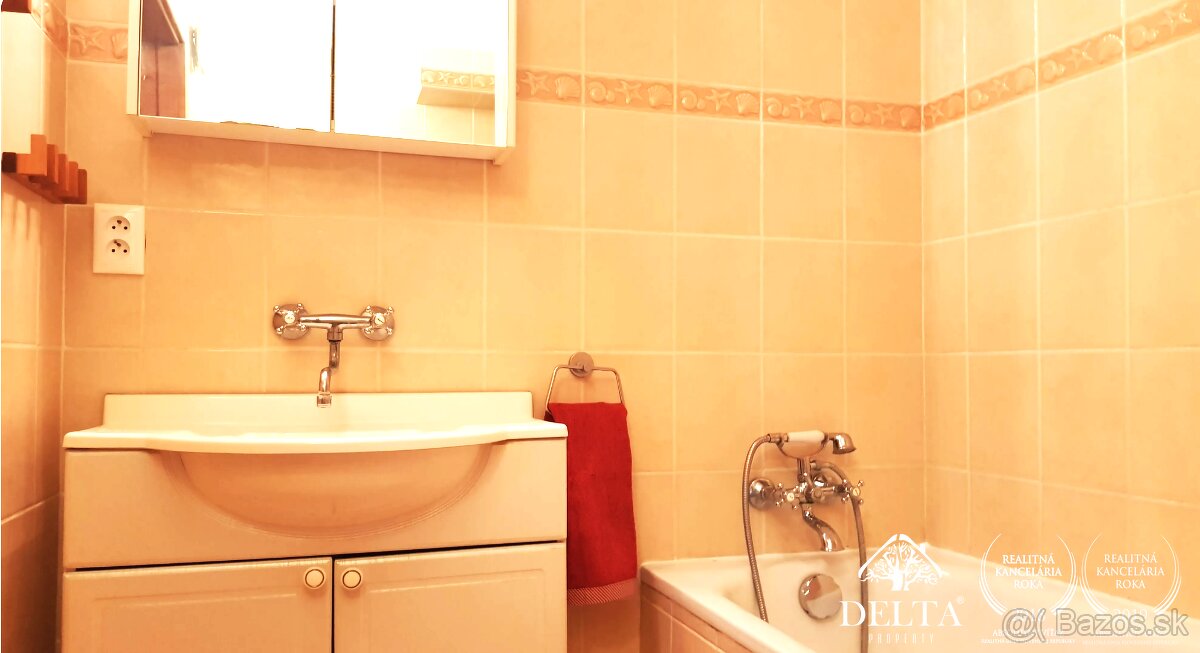 Delta-zrekonštruovaný 3 izb. byt s balkónom 75 m2 Banská Bys - 9