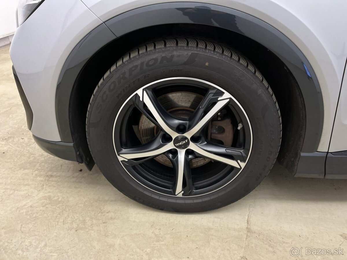 AUDI Q4 e-tron 40 e-tron basis 150KW - 9