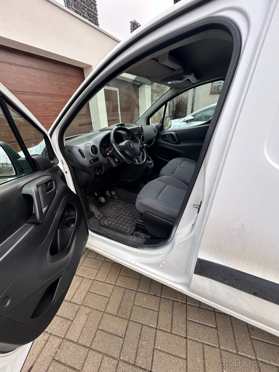 Citroën Berlingo XL 1.6 HDi (66 kW) – 2/2015 – 5 290 € - 9