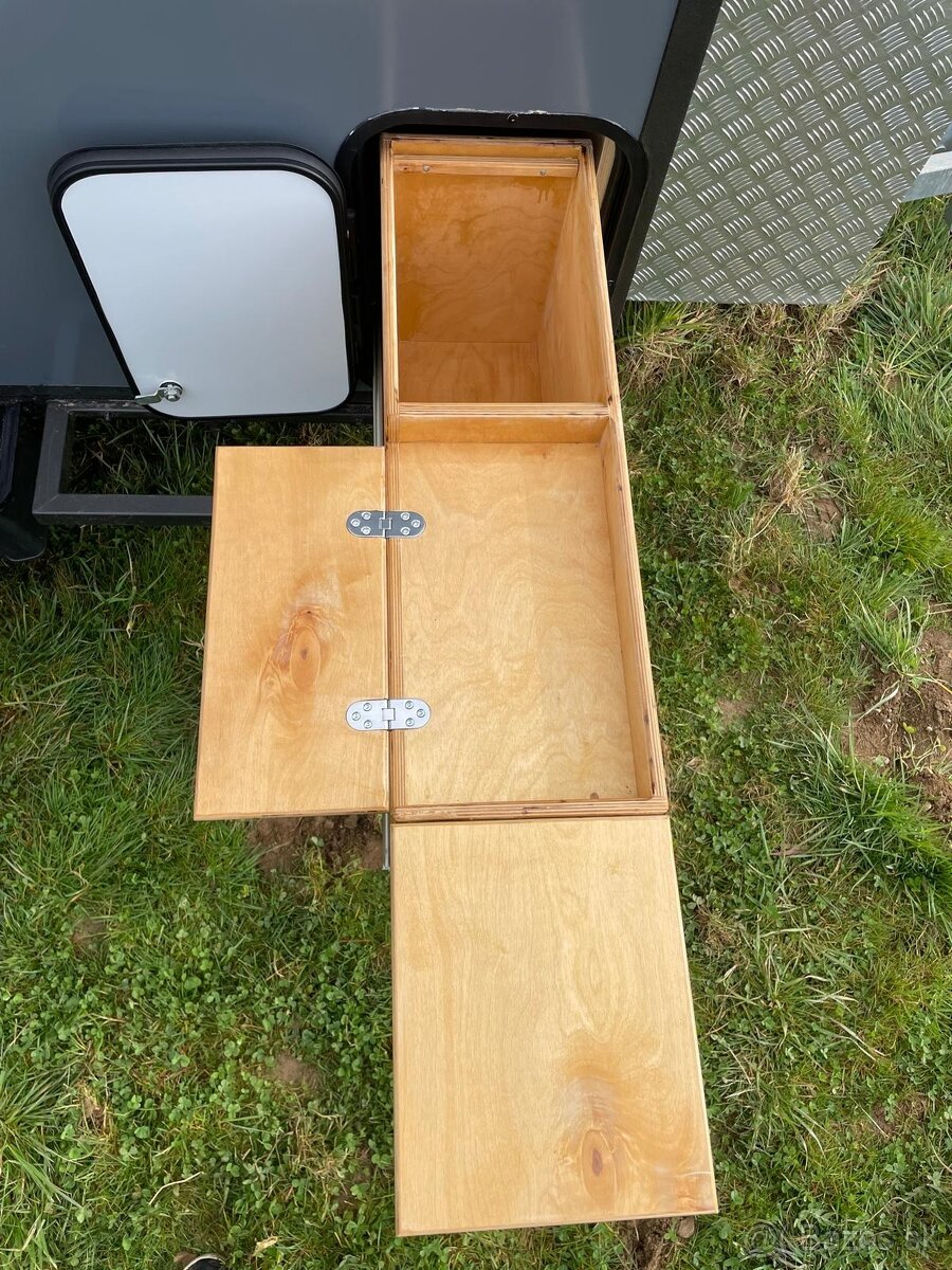 Obytný príves, mini karavan - 9