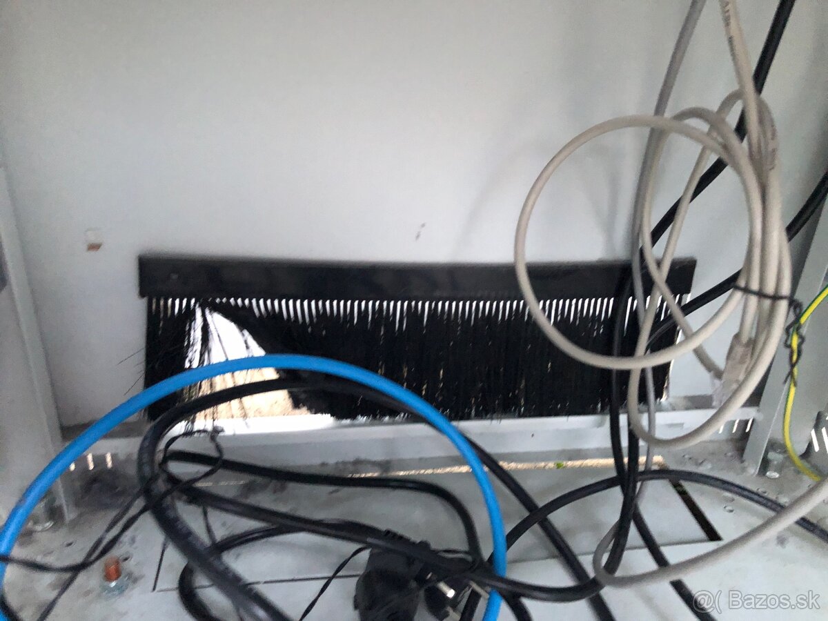 Rack KE-line 90x80x60cm rozvádzač 18U 19” - 9