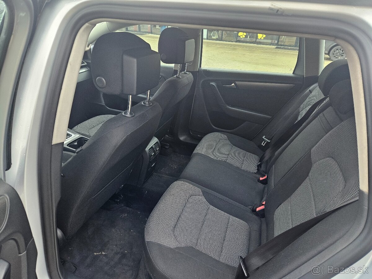 Volkswagen Passat 1.6tdi dsg - 9