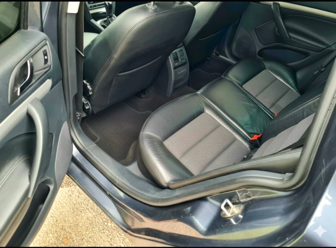 Škoda Octavia II FACELIFT 2,0TDI CR 103KW ELEGANCE TOP STAV - 9