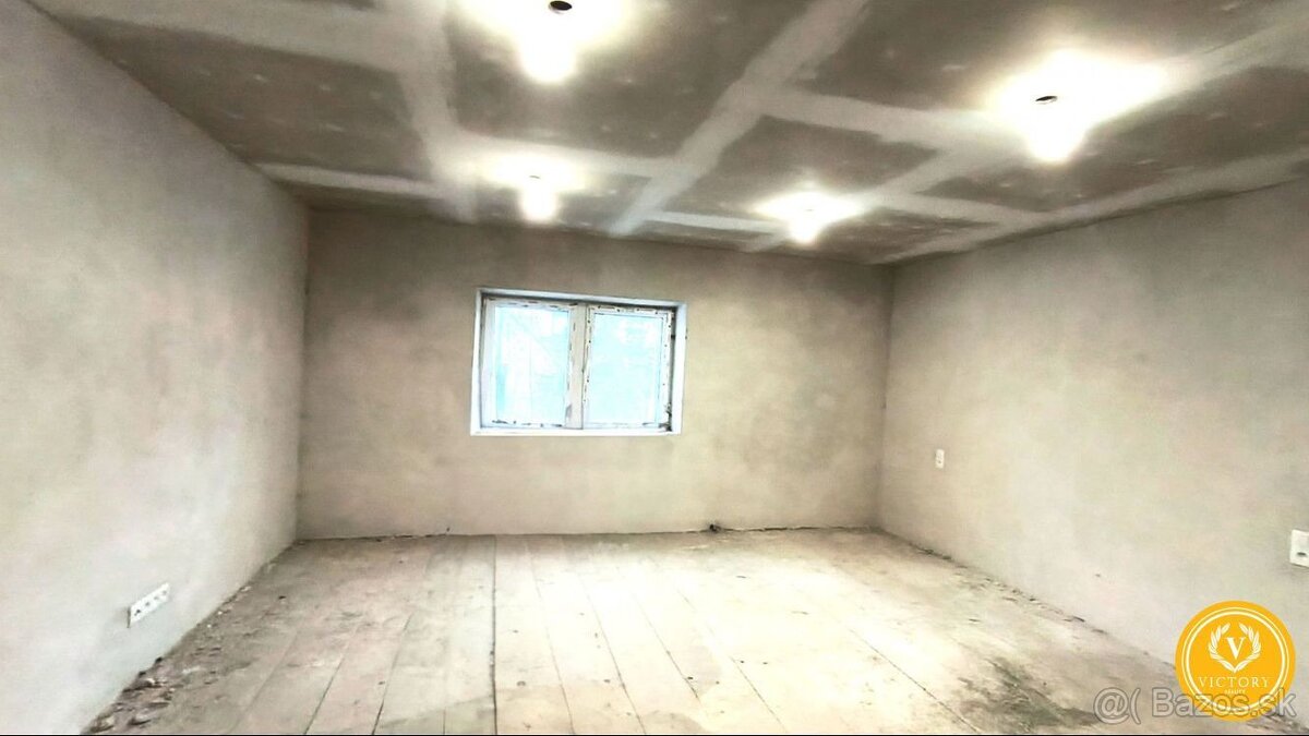 Na predaj rodinný dom po rozsiahlej rekonštrukcii v obci Hor - 9