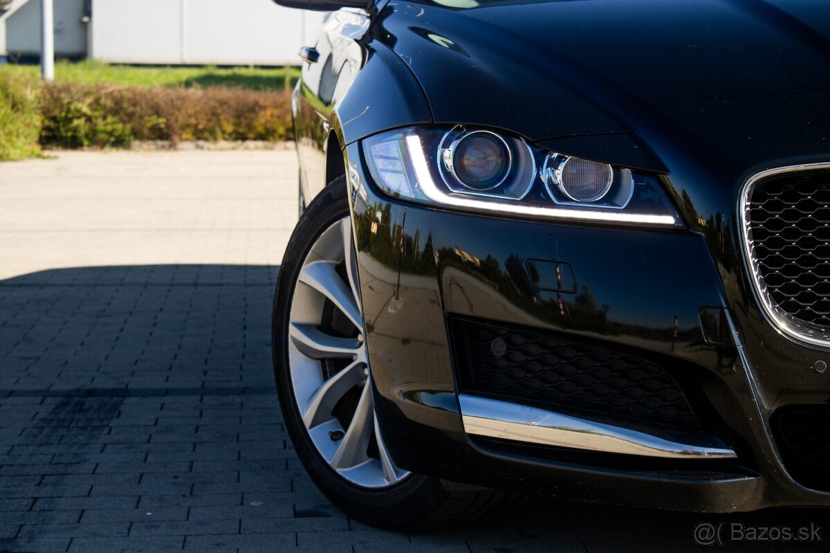 Jaguar XF 2.0D R-Sport (2016) - 9