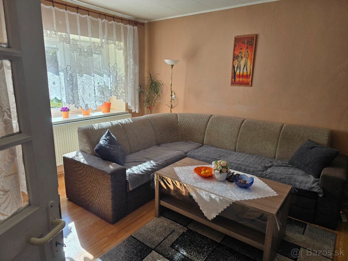 Útulná chalupa s hosp. budovou a záhradou 834 m² Podkylava - 9