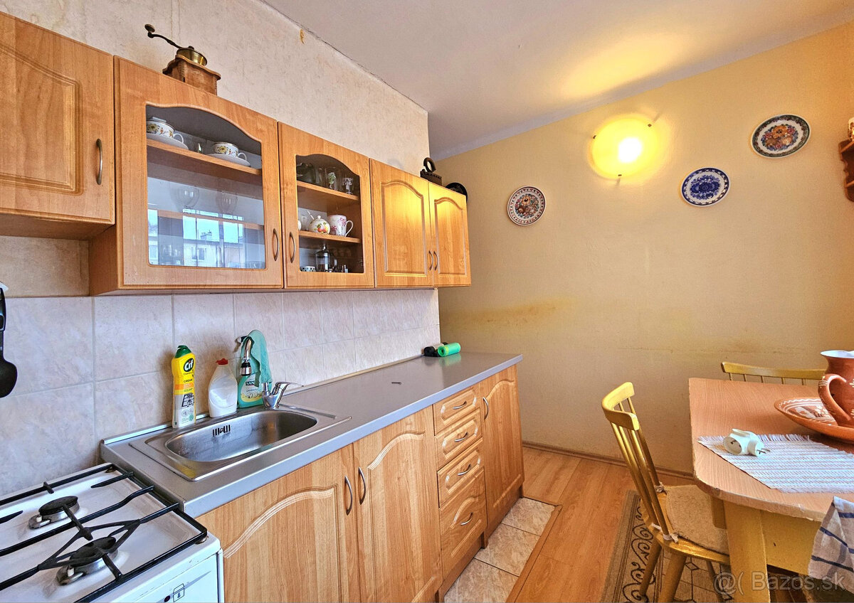 PREDAJ: 3izbovy byt v Brezne 70m2 - 9