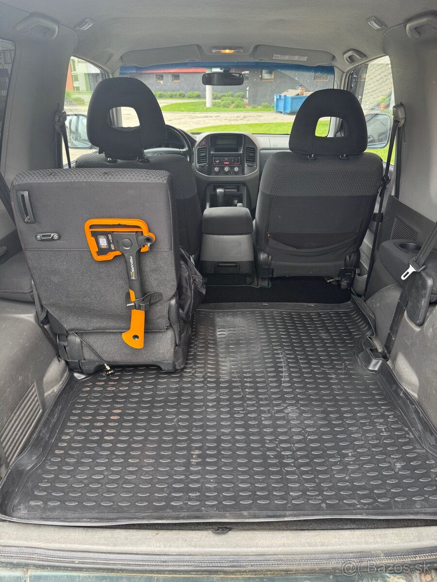 Mitsubishi Pajero Montero 3.2D - 9