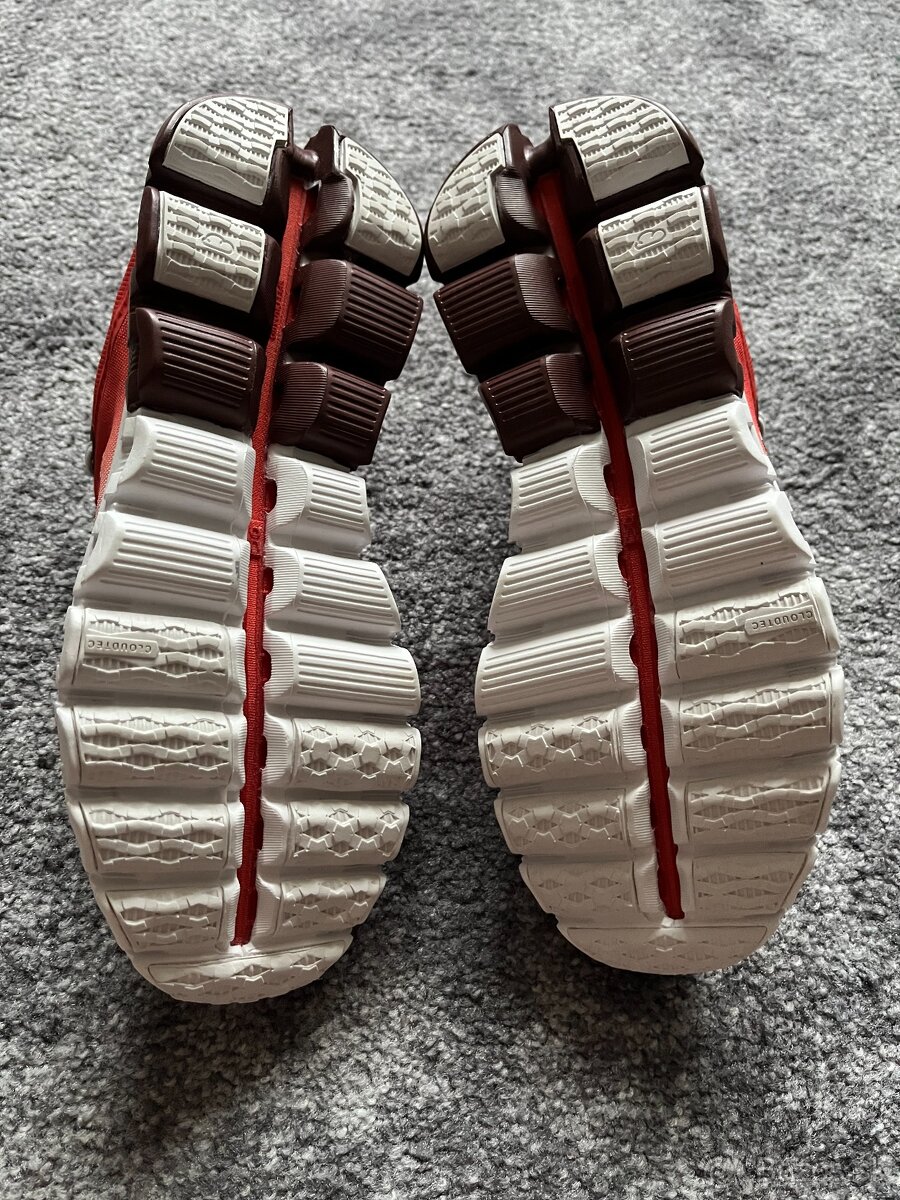 On Running, model Cloudflow, velikost 37 - 9