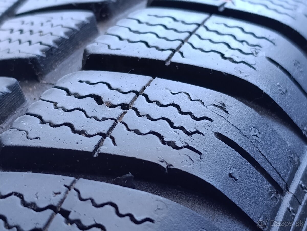 Zimné pneumatiky 225/55R17 Dunlop Sport 3D - 9