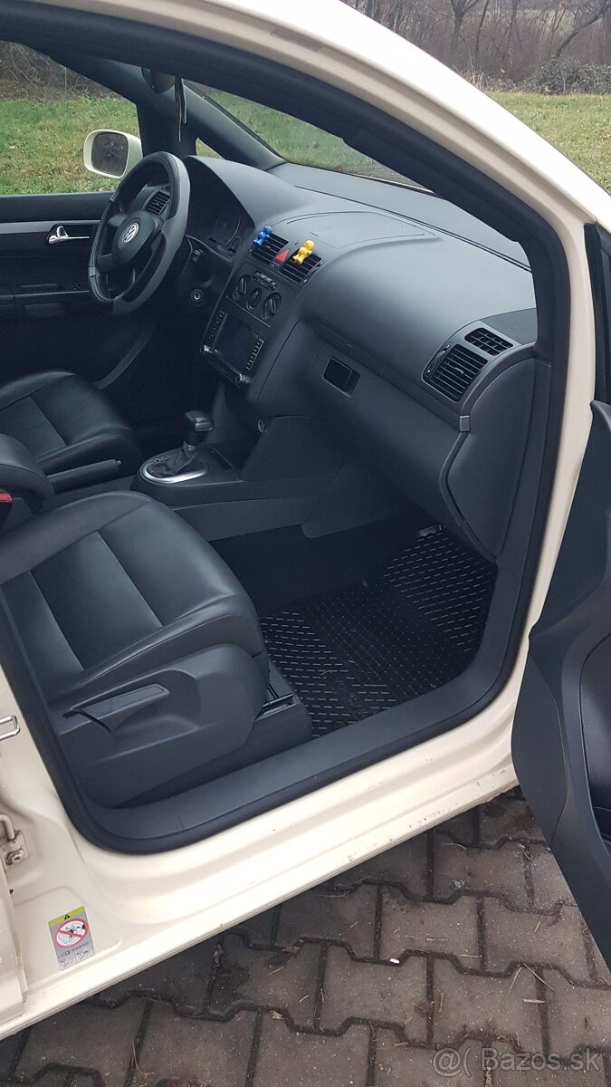 touran 1.9tdi DSG-automat, 7-miestne - 9