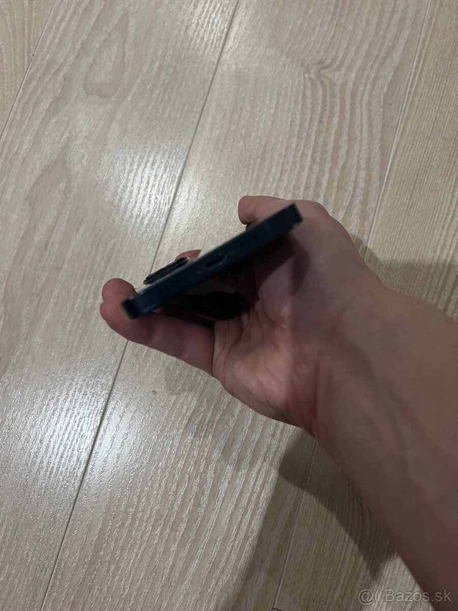 iPhone 13 256GB Black - 9