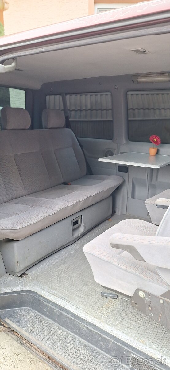 T4, Wolkswagen multivan2,4, caravela 2.4 7miest - 9
