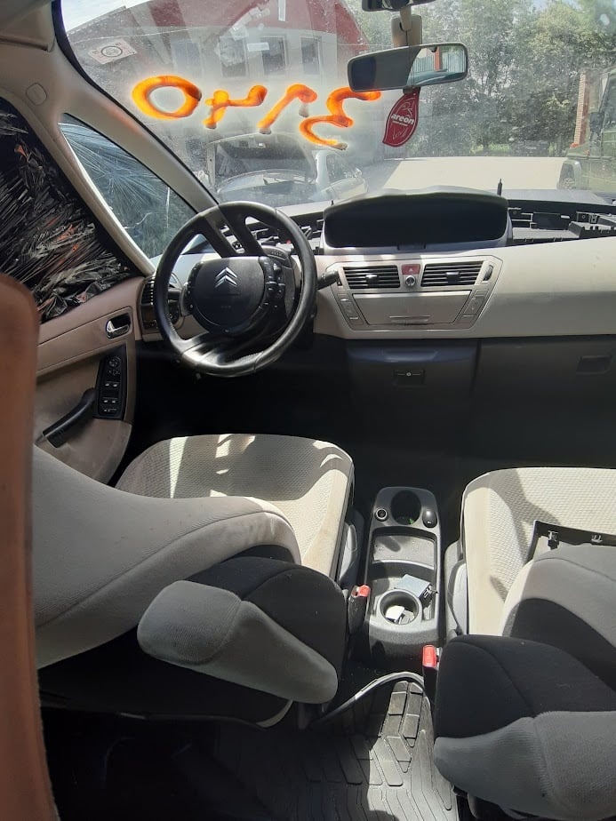 Citroen Grand C4 Picasso 1,6HDi 80KW kód: 9HZ - 9