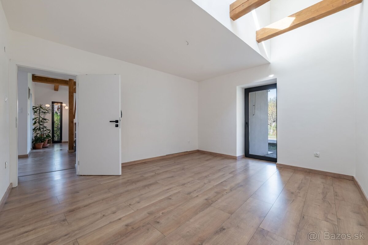Bývanie s úchvatnou panorámou v Hollóháza, 2700 m2 - 9