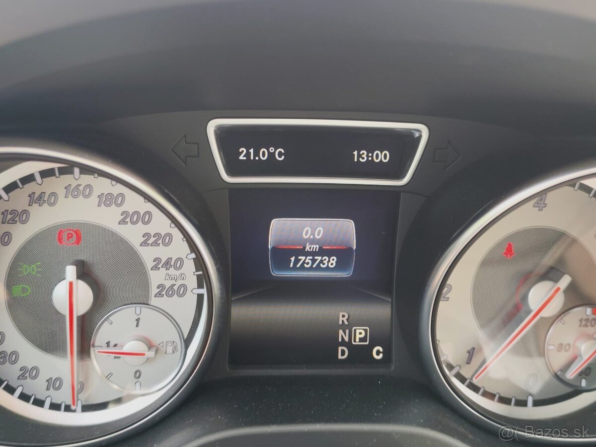 Mercedes GLA, 180d, 2 sady ALU, 2016 - 9