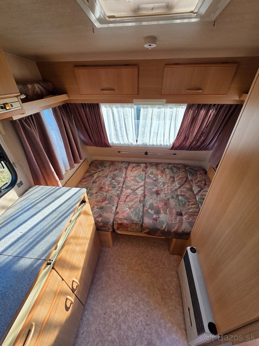 Obytný príves Adria Prima 330 - Predstan, kurenie - 9