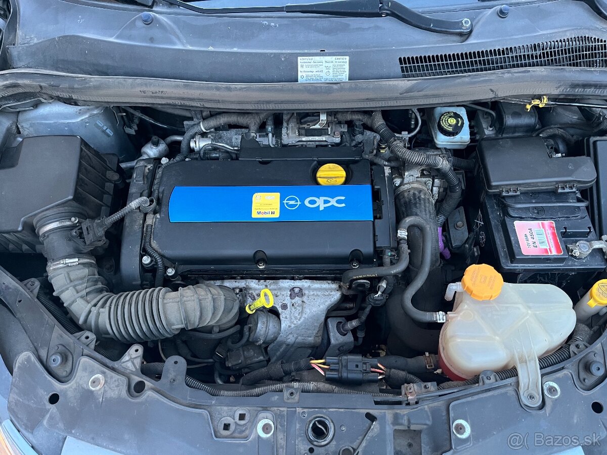Opel Corsa Opc 1.6T - 9