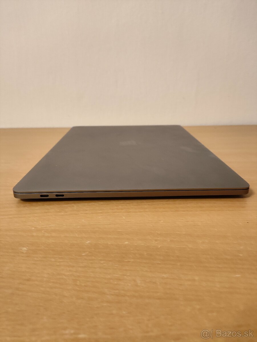 MacBook Pro 15 2016 | i7 •256GB •16GB - 9