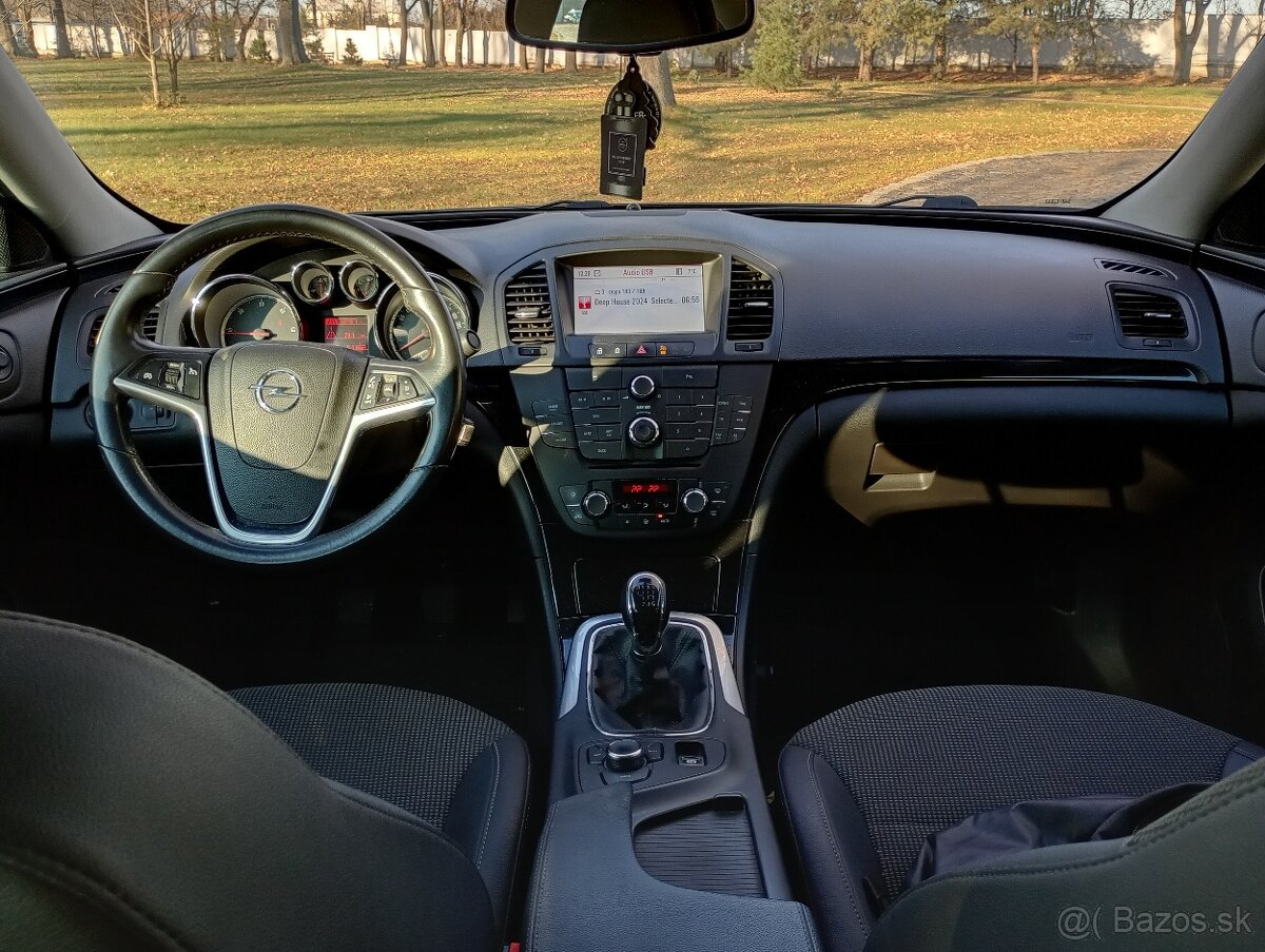 Opel Insignia 2.0 CDTI 160k Cosmo - 9