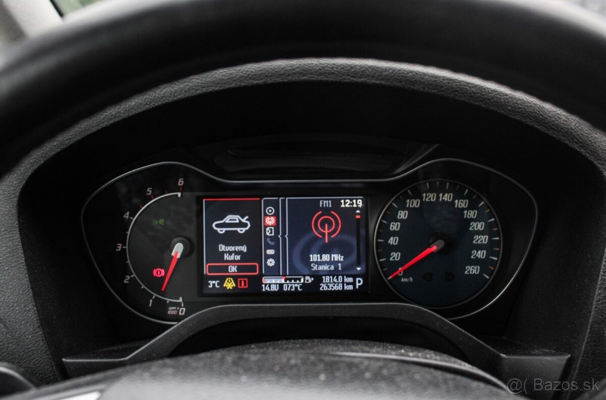 Ford Galaxy 2.0 TDCi DPF PowerShift Titanium AJ NA SPLÁTKY - 9