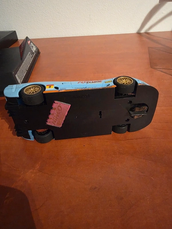 Auto Ninco Ford GT - autíčko na autodráhu - 9