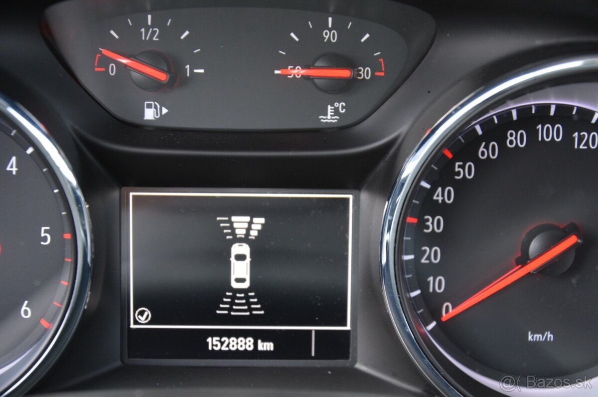 Opel Astra ST 1.50CDTi – Top Stav - 9