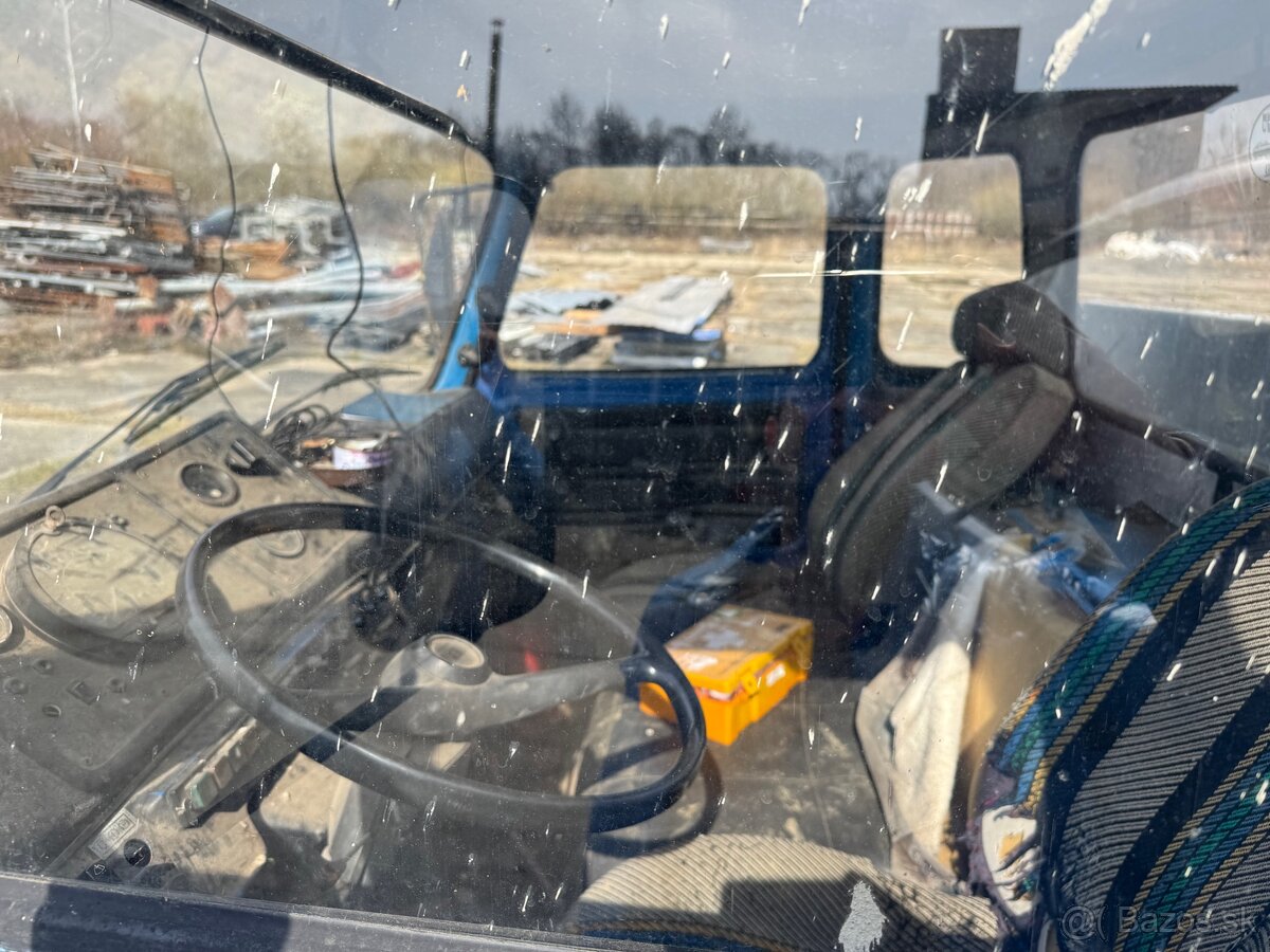 Predám staré podvozky a kabíny z Avia - 9