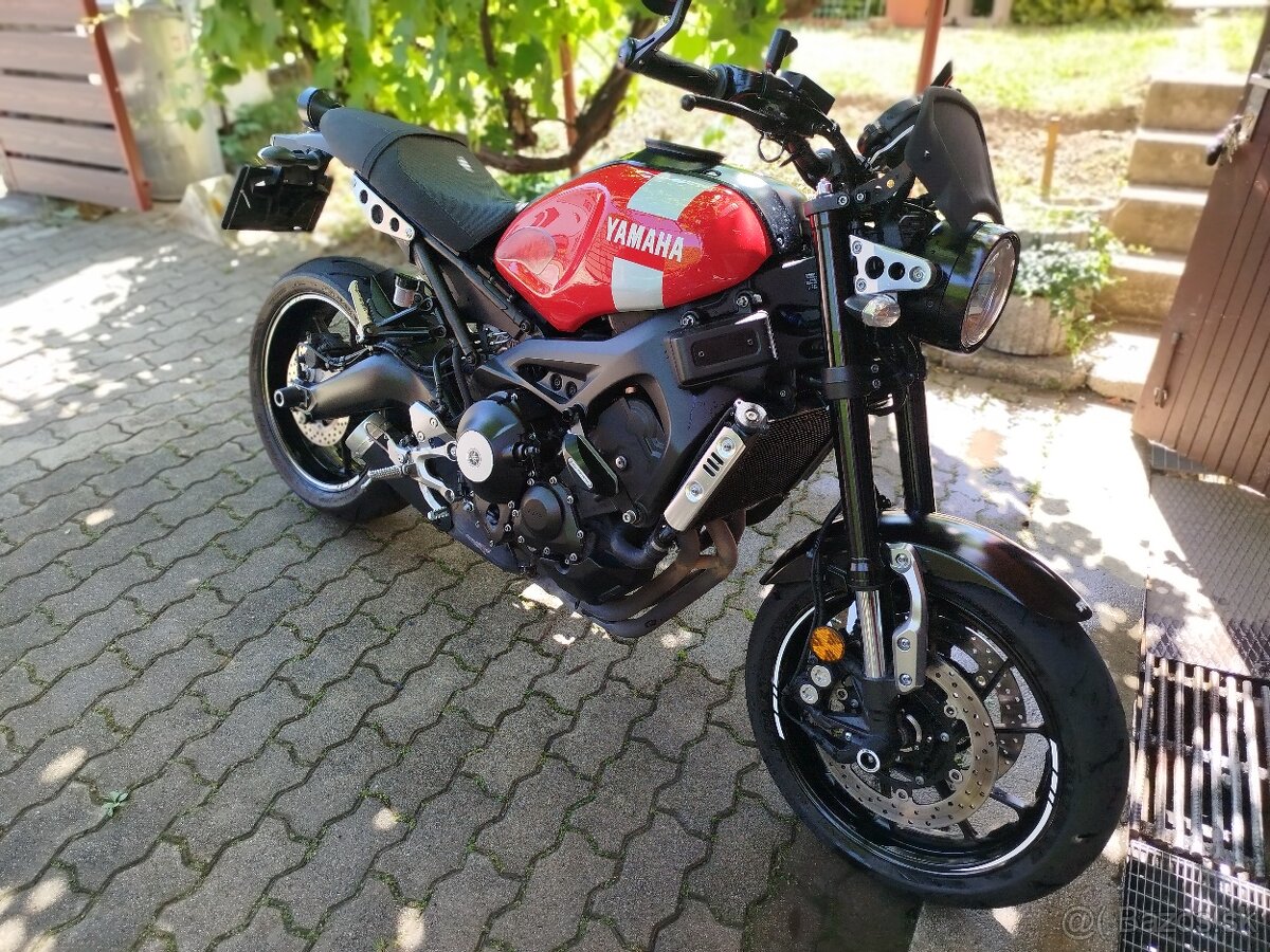 Yamaha xsr 900 - 9