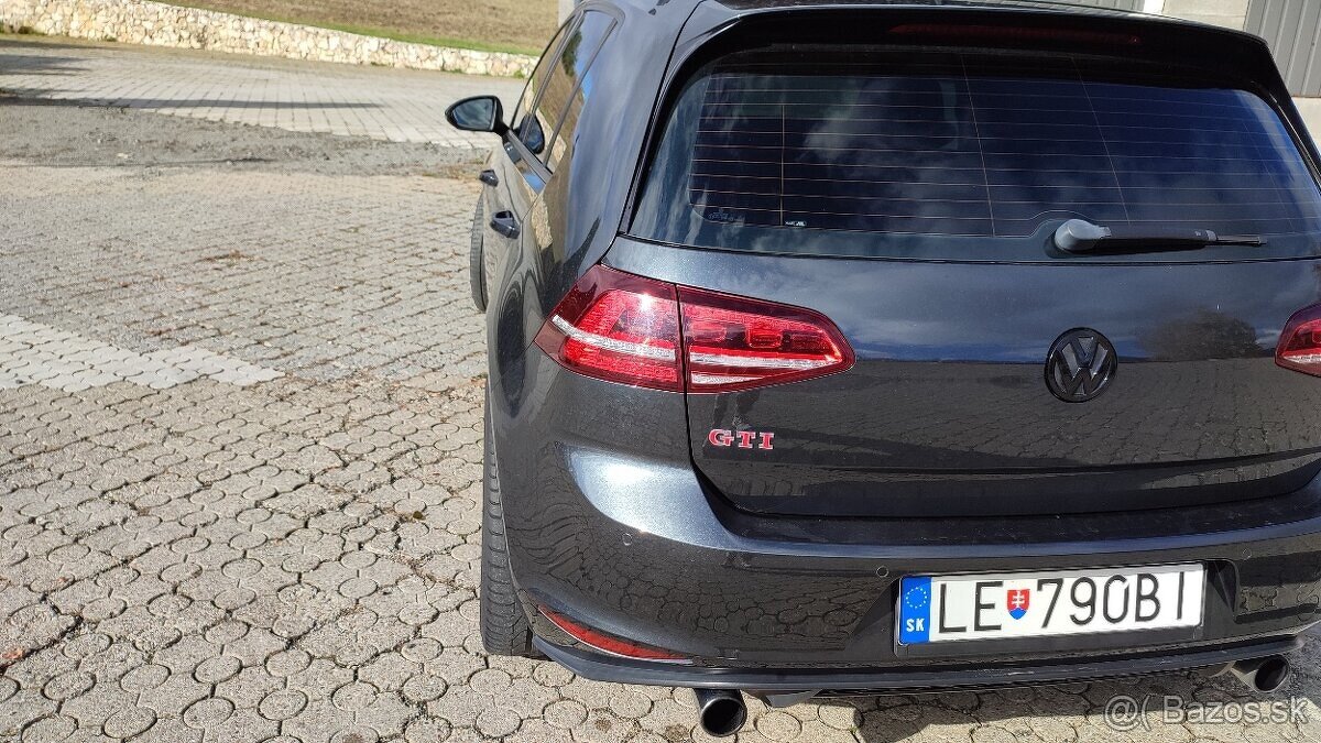 Volkswagen Golf 2.0 TSI BMT GTI Performance DSG - 9