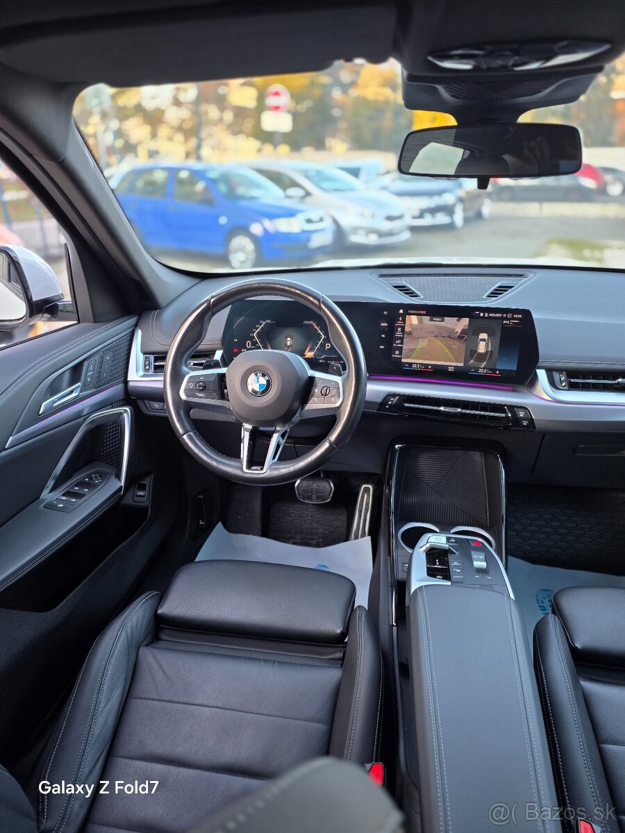 BMW X1 sDrive18i 1.5 - automat - v záruke - 9