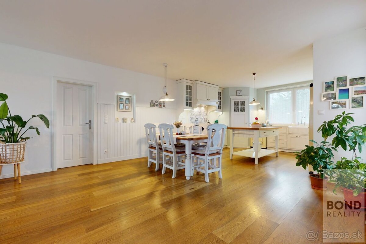 Nádherný rodinný dom v Malinove - 9